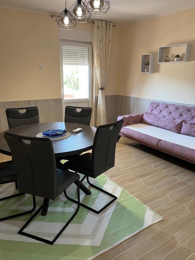 Ara-Kata Apartment Baska  Luaran gambar